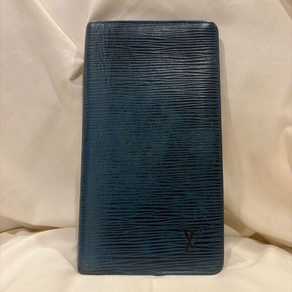 Vintage Louis Vuitton Blue Epi Checkbook Style Cardholder Long Wallet - Picture 1 of 10